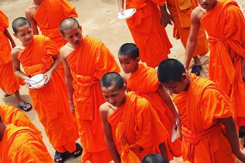 Hayley Mundy Cambodia Monks